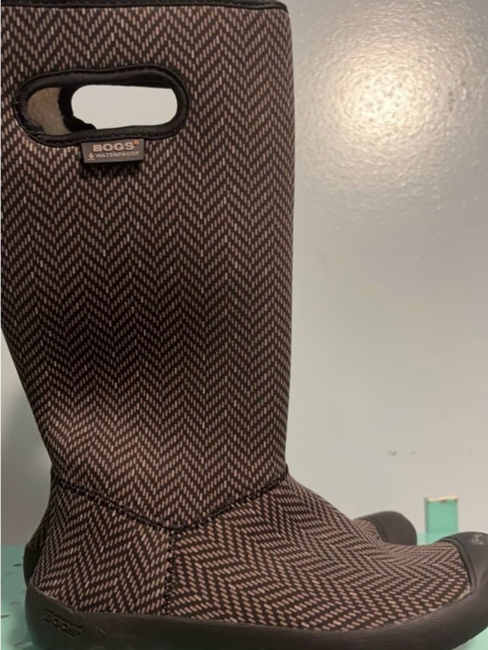 Bogs Black and Gray Chevron Mid-Calf Waterproof Boots